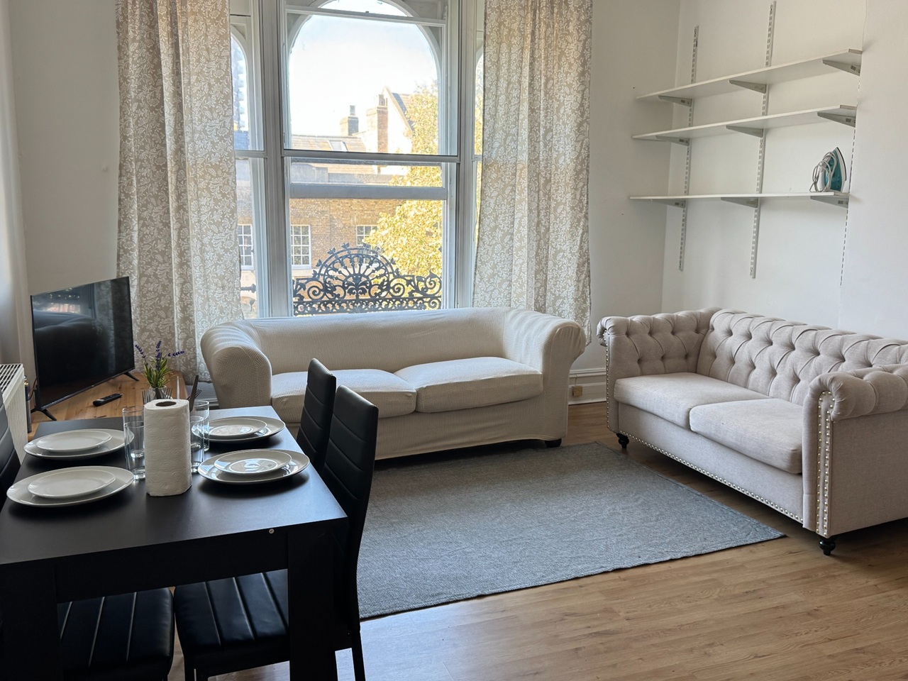 2 Bed Flat, Royal Oak Building, E1 photo 5