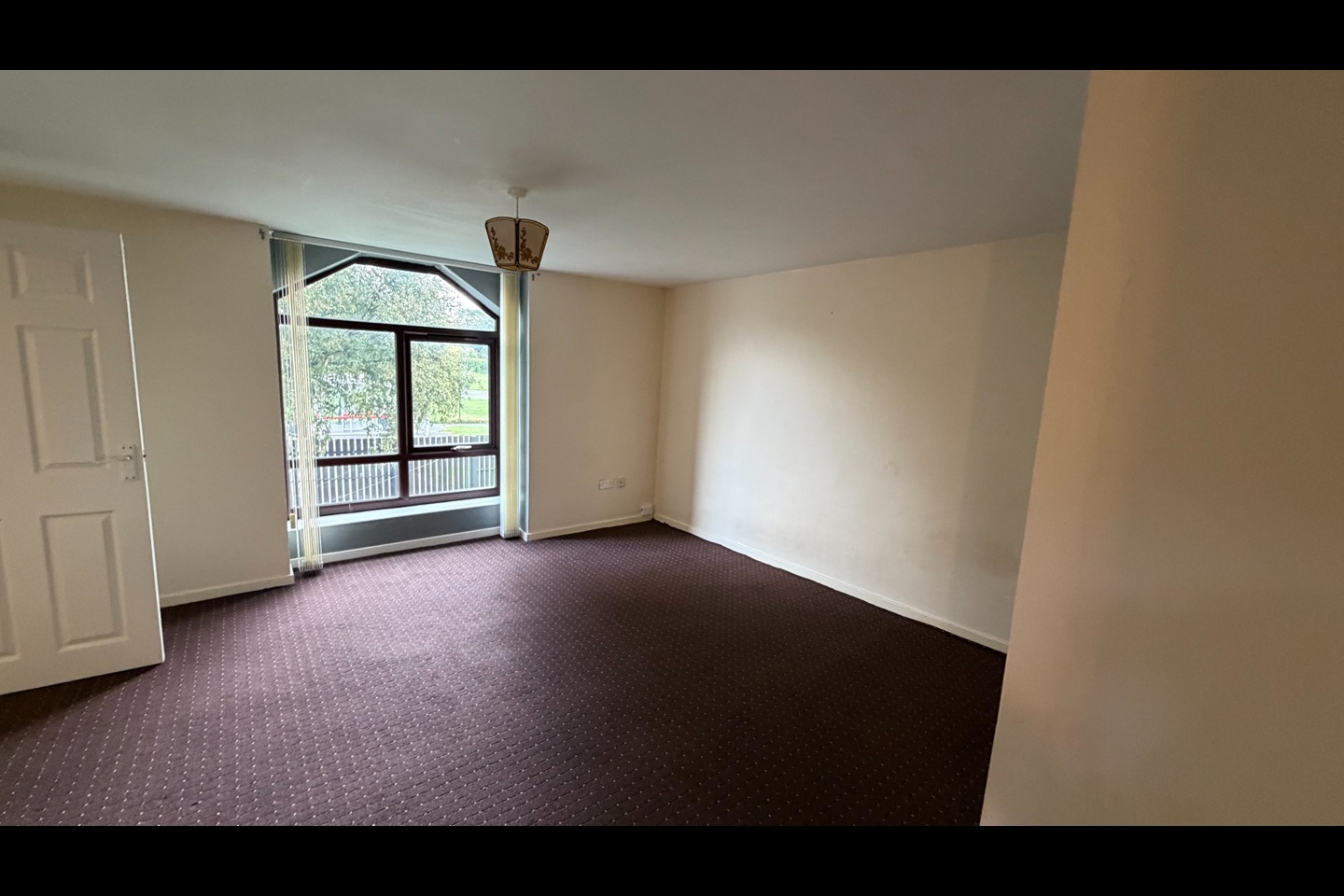 1 Bed Flat, Ryedale Court, LS14 photo 4