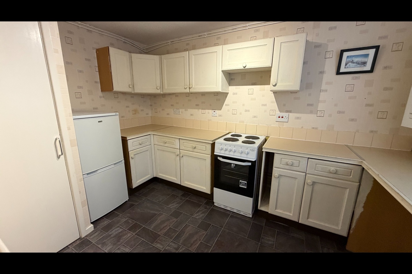 1 Bed Flat, Ryedale Court, LS14 photo 3