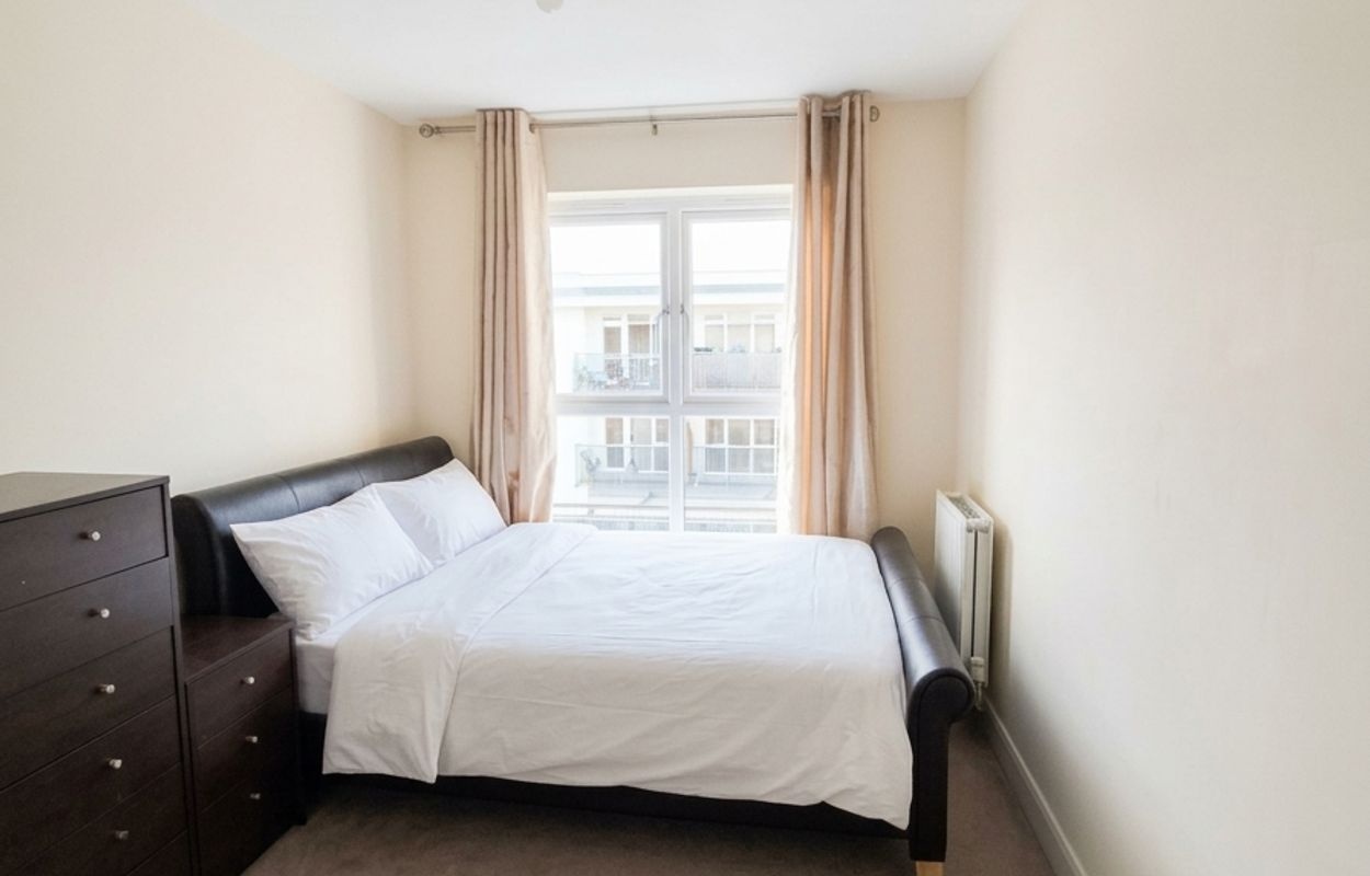 2 Bed Flat, Englefield House, RG30 photo 4