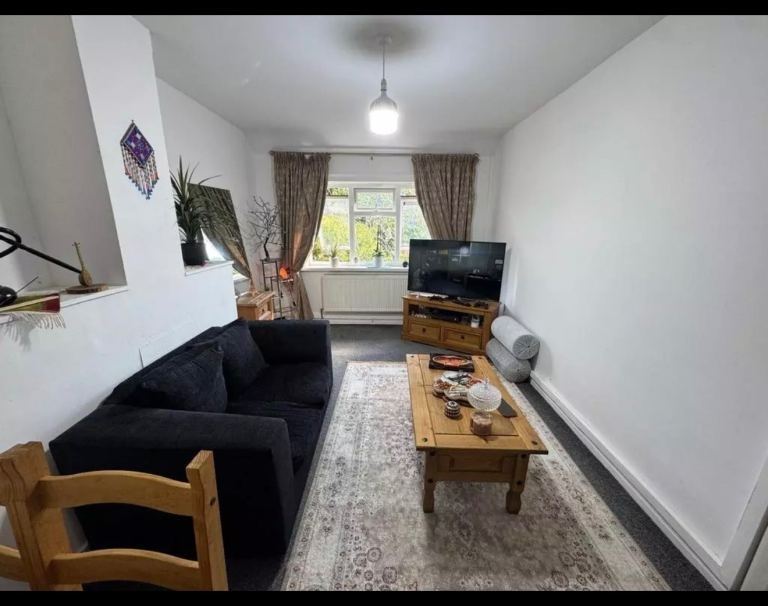 1 Bed Flat, Harborne, B17 photo 3