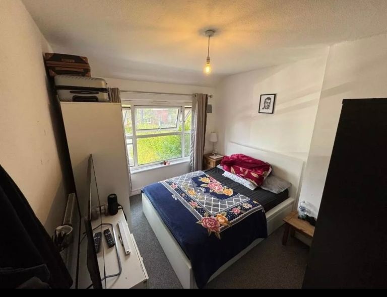 1 Bed Flat, Harborne, B17 photo 4