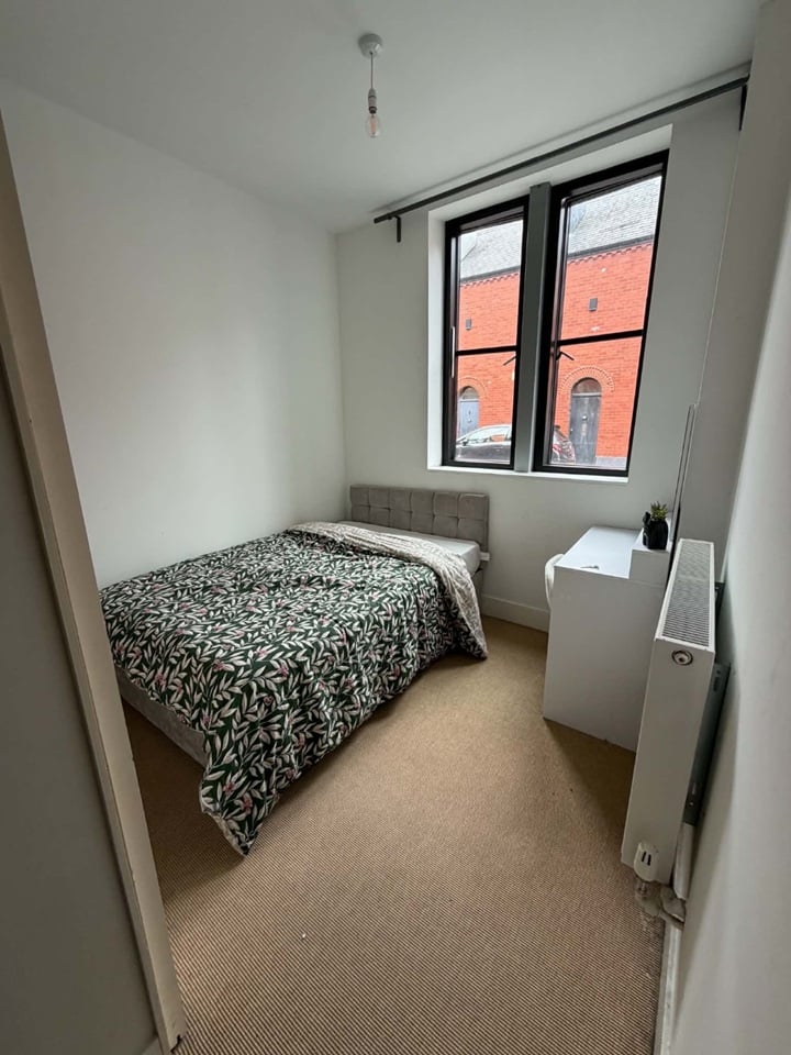 Room in a Shared House, Reservoir St, M6