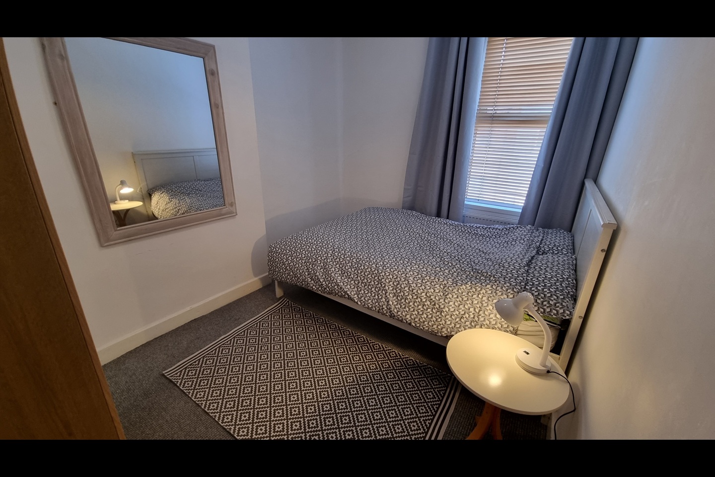 5 Bed Terraced House, Augusta St, CF24 photo 3
