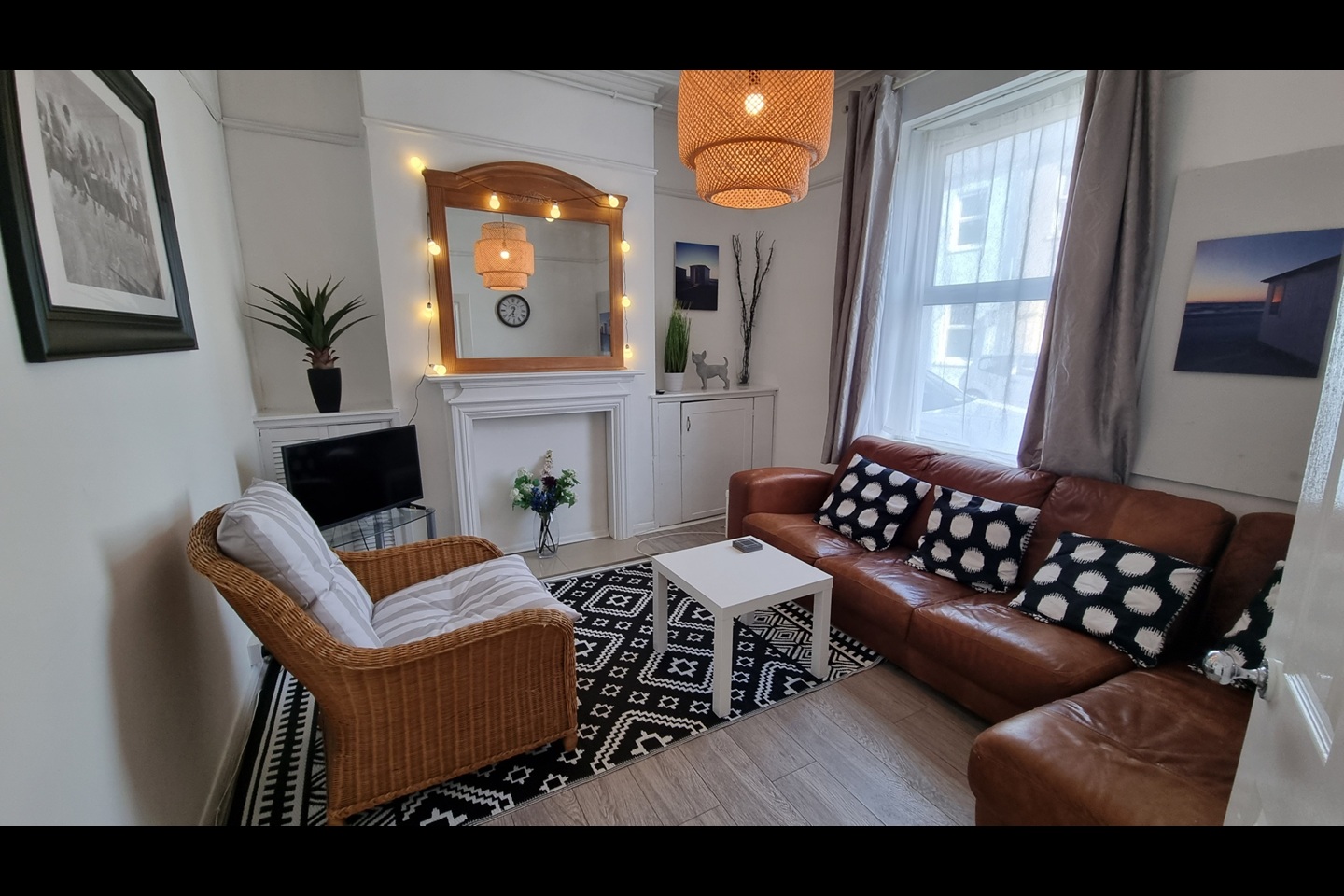 5 Bed Terraced House, Augusta St, CF24