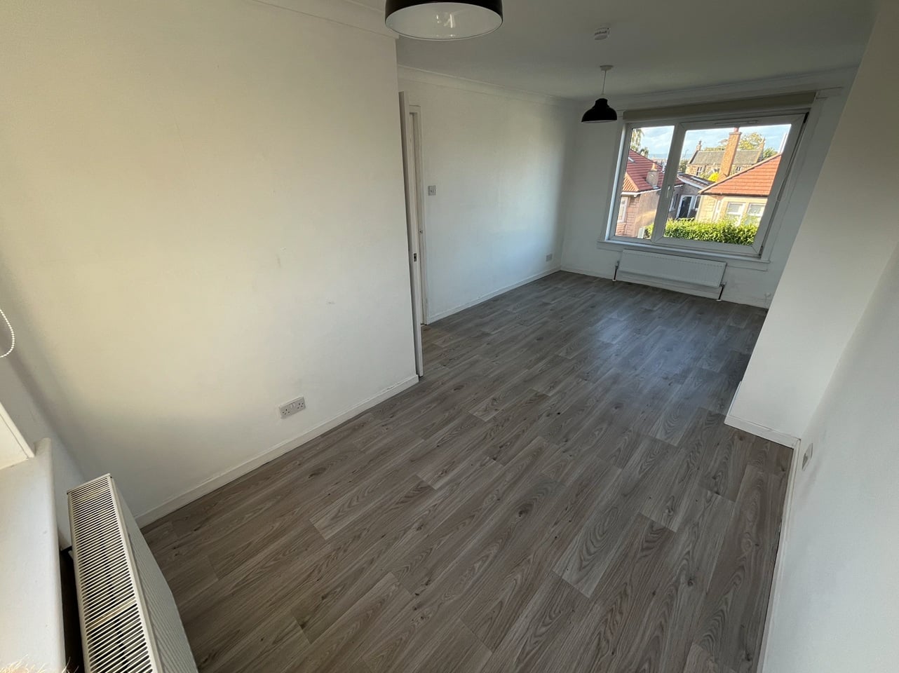 1 Bed Flat, Bailie Terrace, EH15 photo 5
