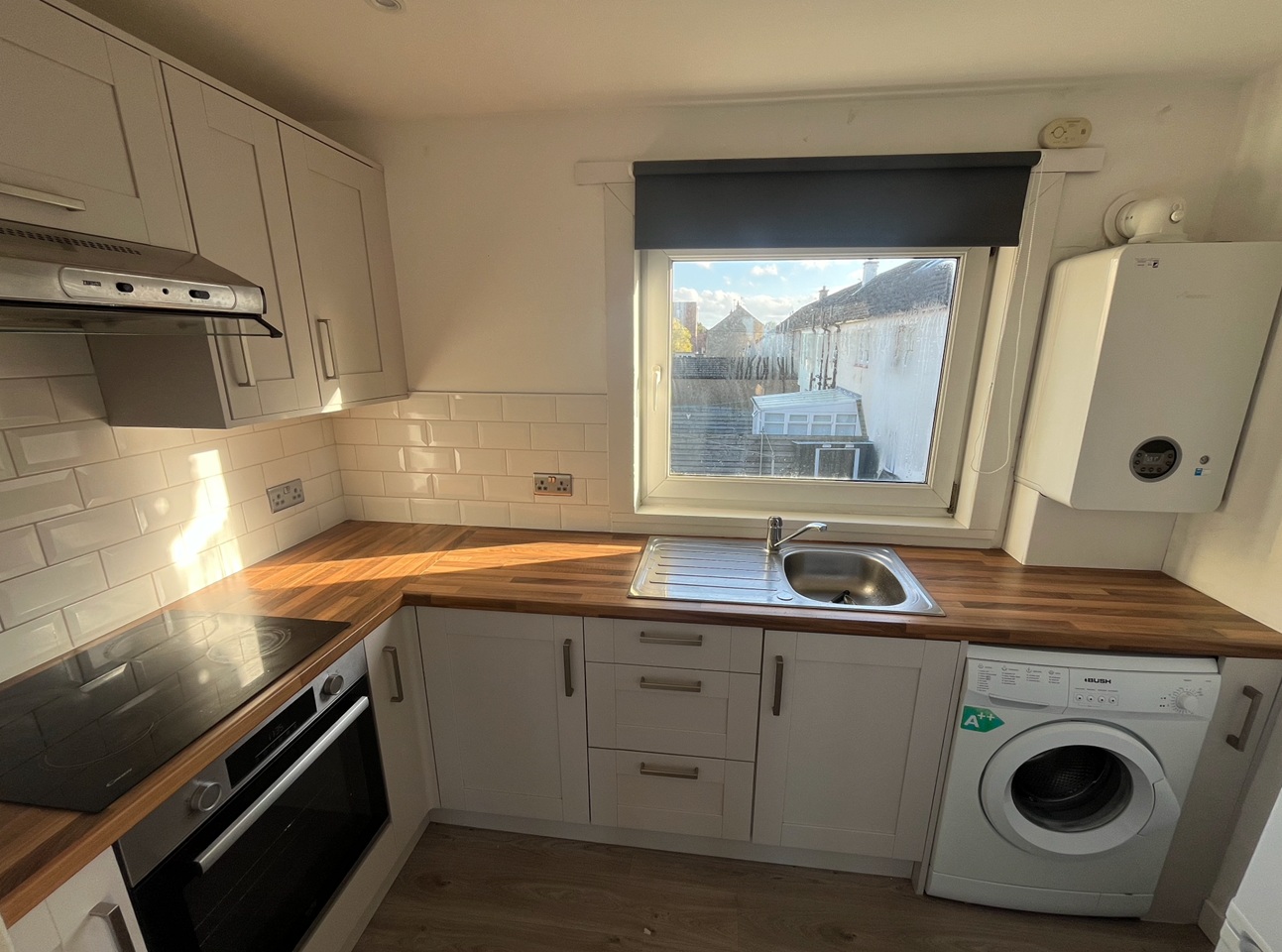 1 Bed Flat, Bailie Terrace, EH15 photo 3