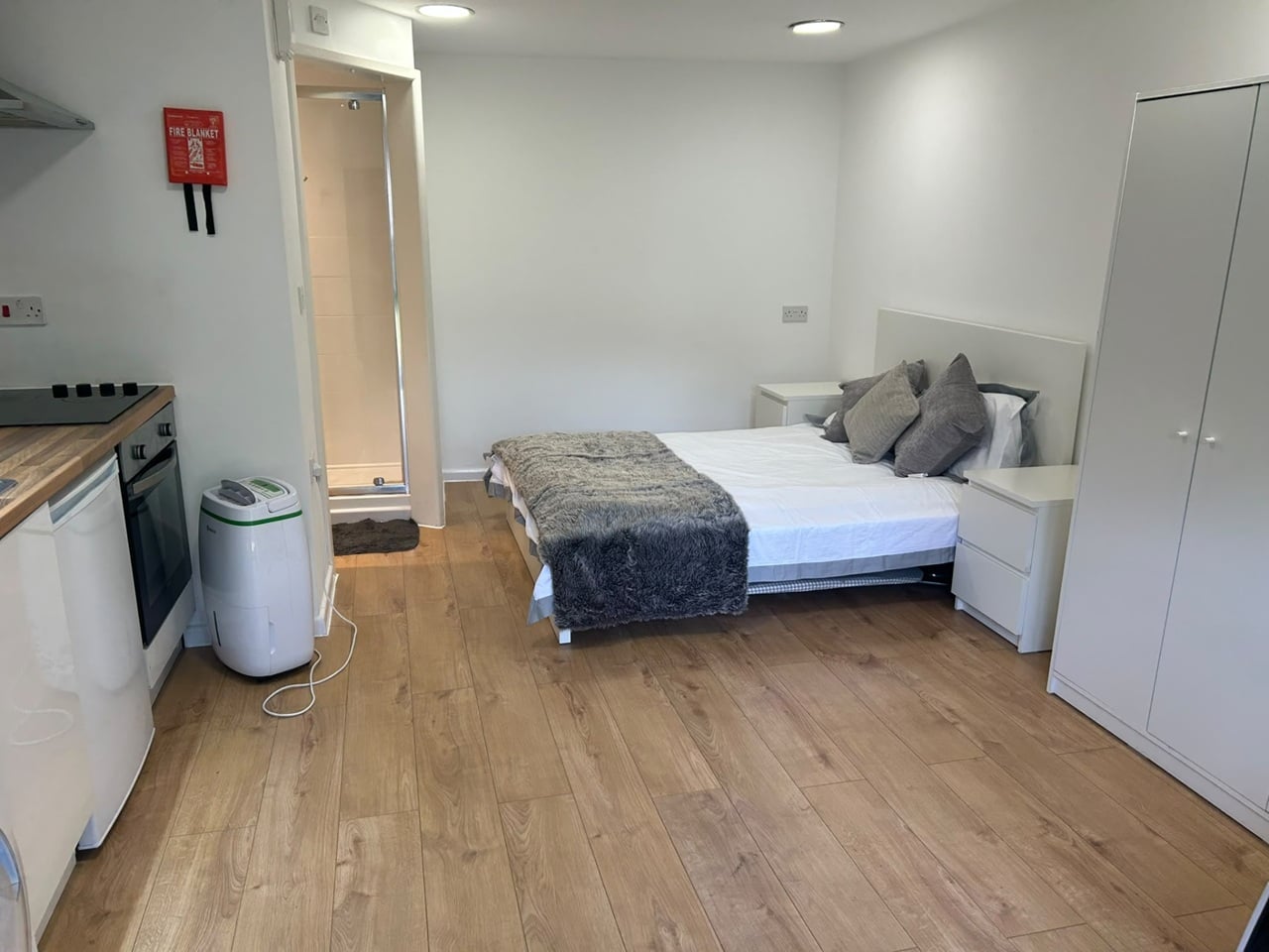 Studio Flat, Whitley Village, CV3 photo 2