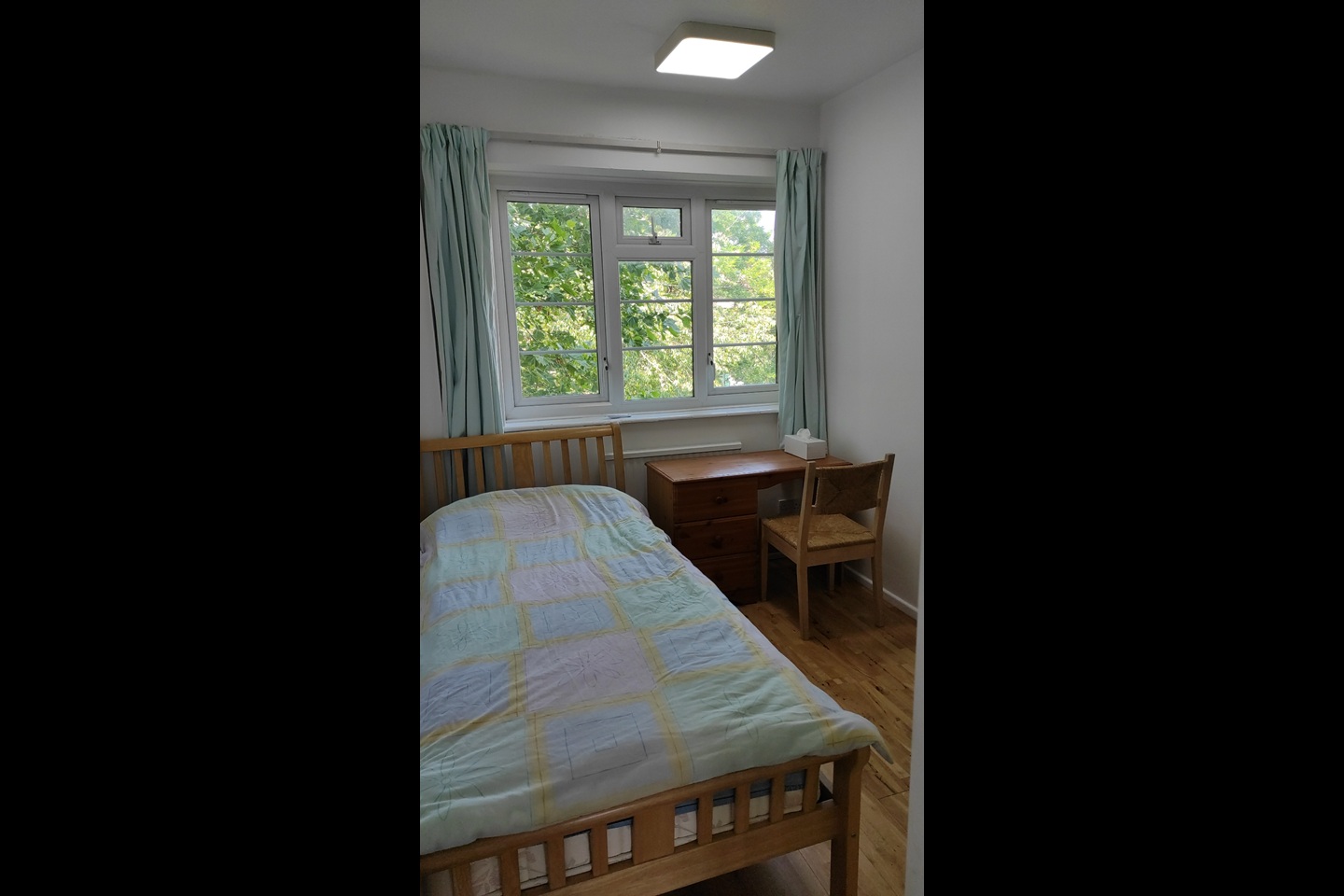 3 Bed Flat, Sothend Avenue, M15 photo 4