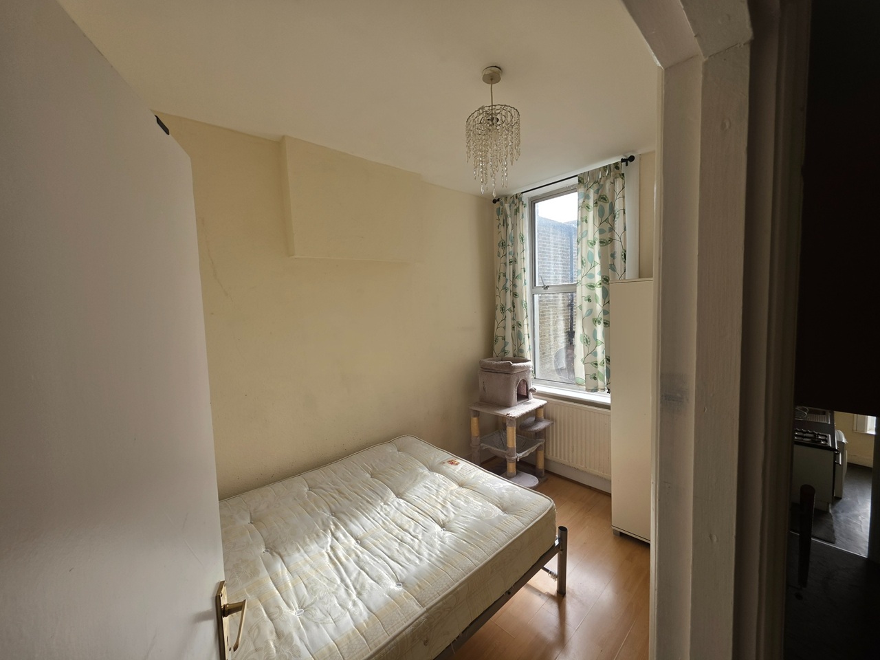 3 Bed Flat, Willesden Lane, NW6 photo 4