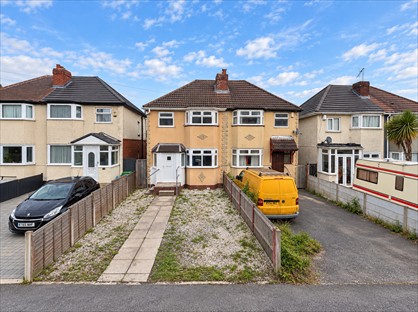 3 Bed Semi-Detached House, Dudley Road East, B69