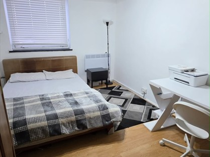 2 Bed Flat, Westwell Close, BR5