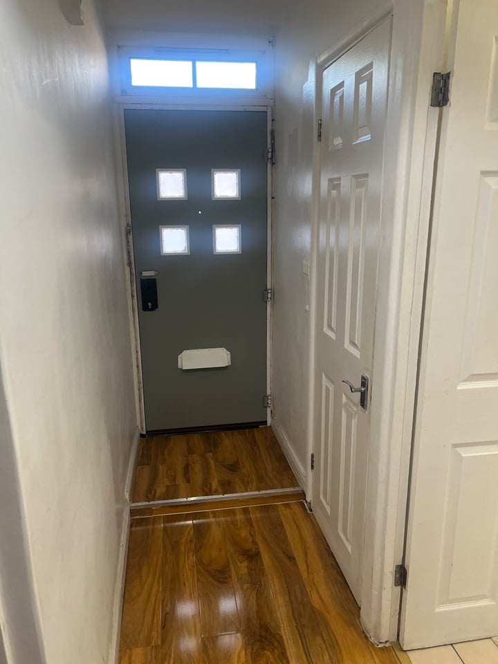 Room in a Shared Flat, Union Grove Road, SW8
