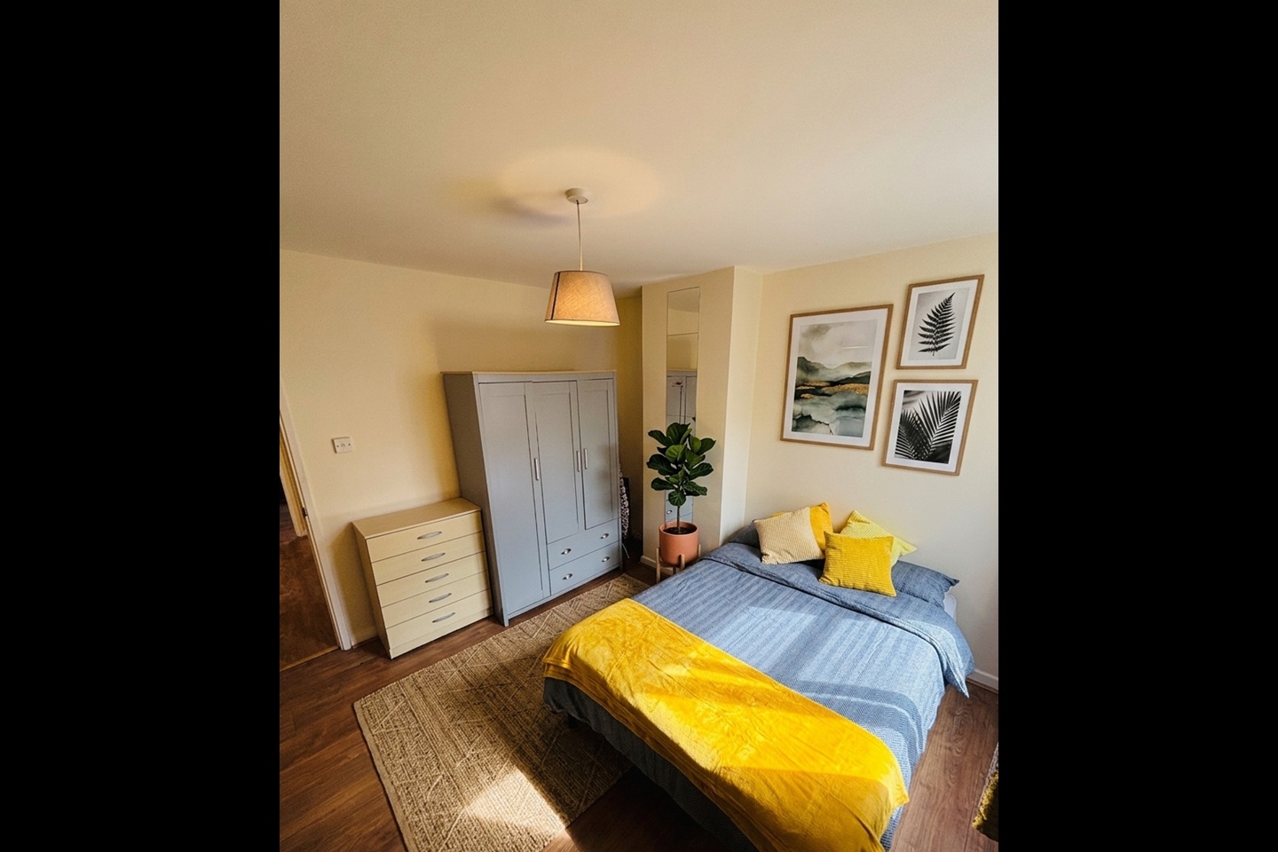Room in a Shared Flat, Thomas Baines Road, SW11