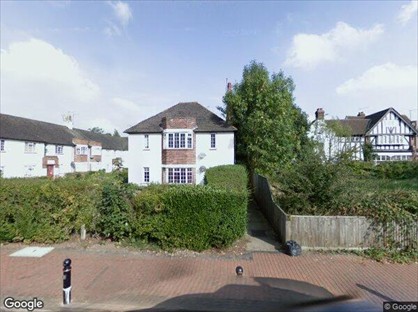 2 Bed Flat, Bathurst Walk, SL0