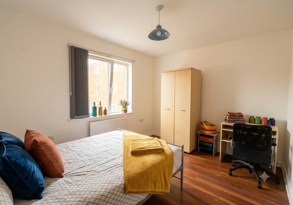 4 Bed Terraced House, Hitchen St, M13 photo 5