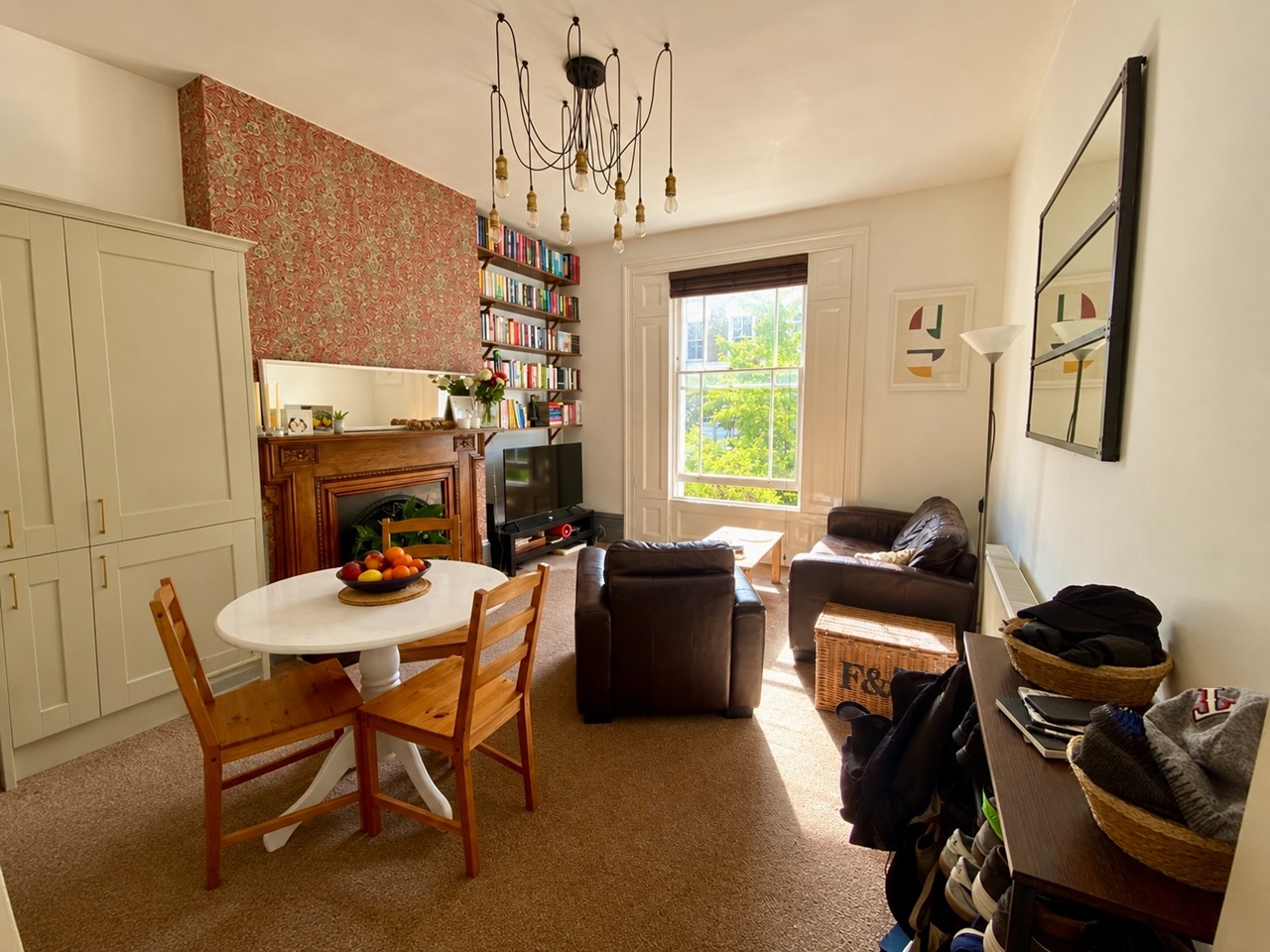 2 Bed Flat, Richborne Terrace, SW8 photo 2