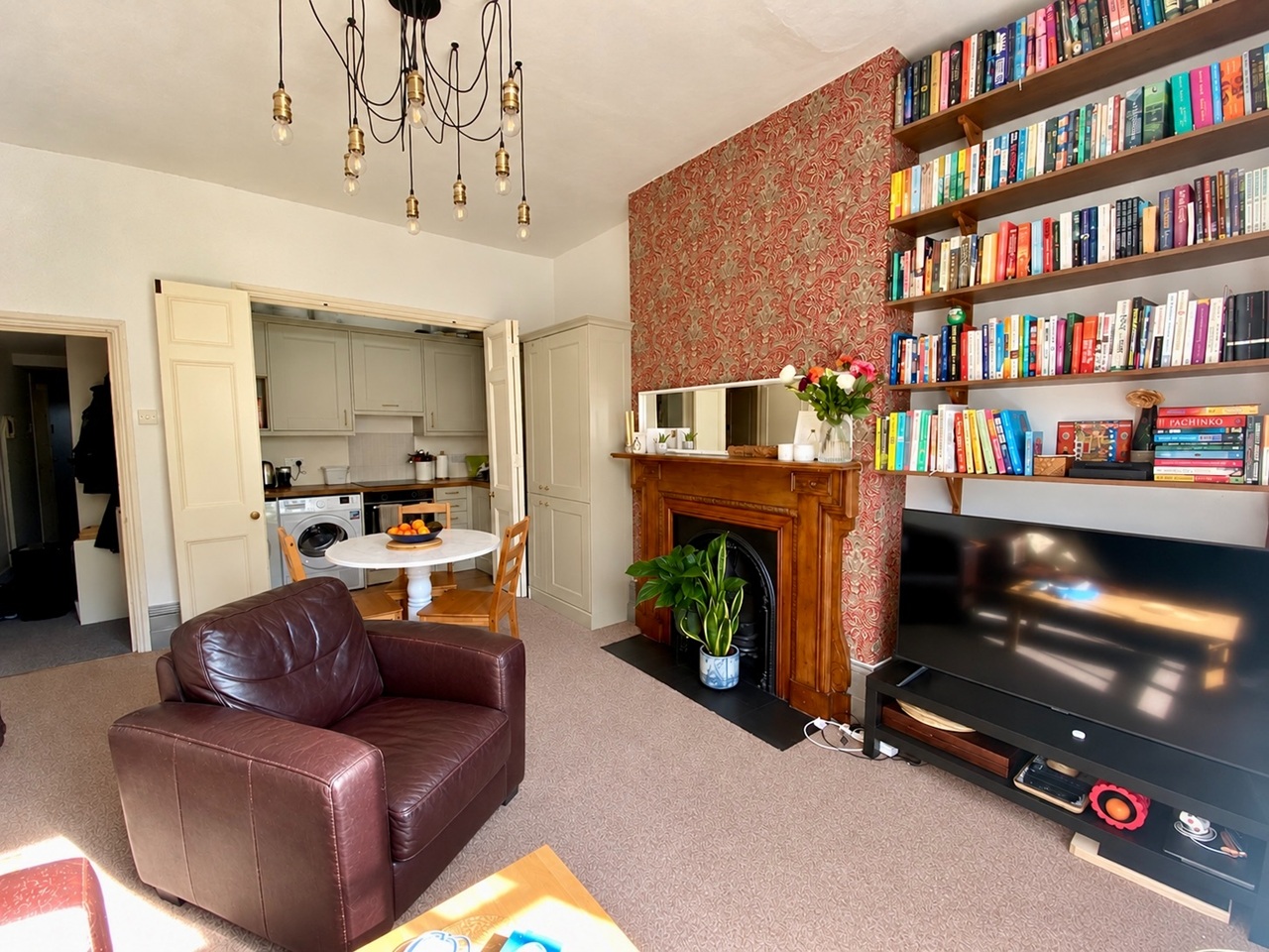 2 Bed Flat, Richborne Terrace, SW8 photo 3
