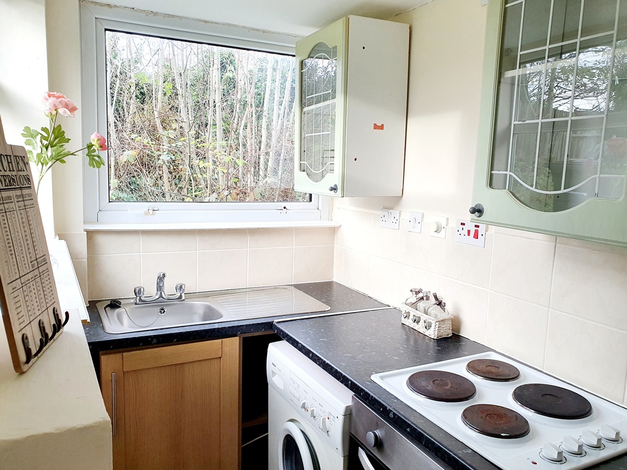 Studio Flat, Antrobus Road, B21 photo 3