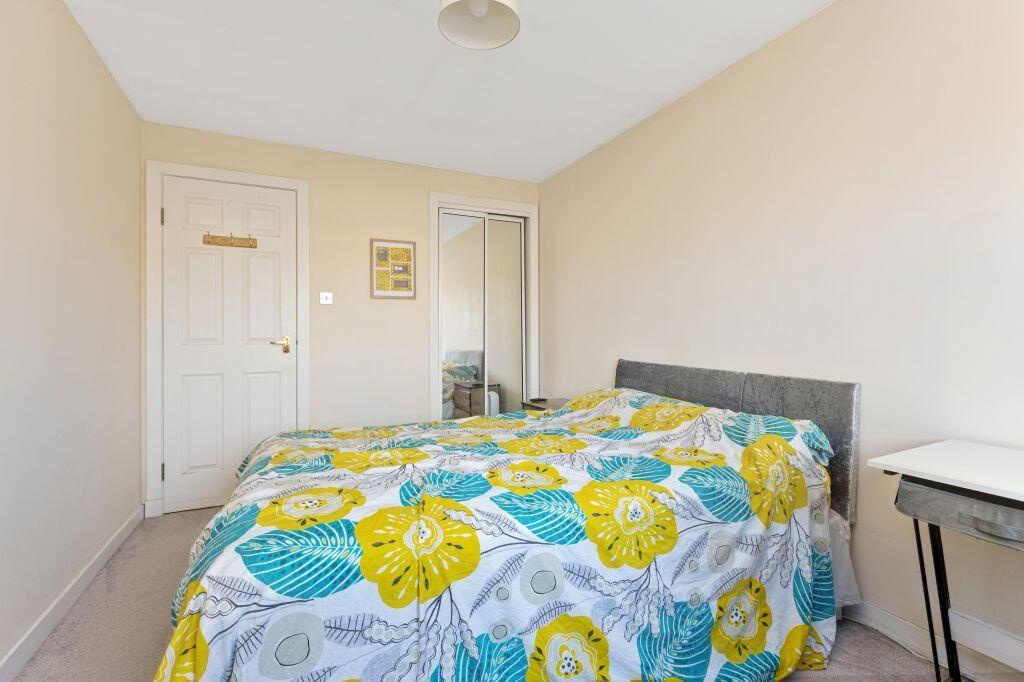 1 Bed Flat, Moray Park Terrace, EH7 photo 3