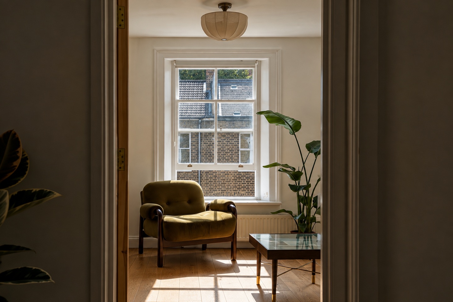 2 Bed Flat, Vernon St, W14 photo 3