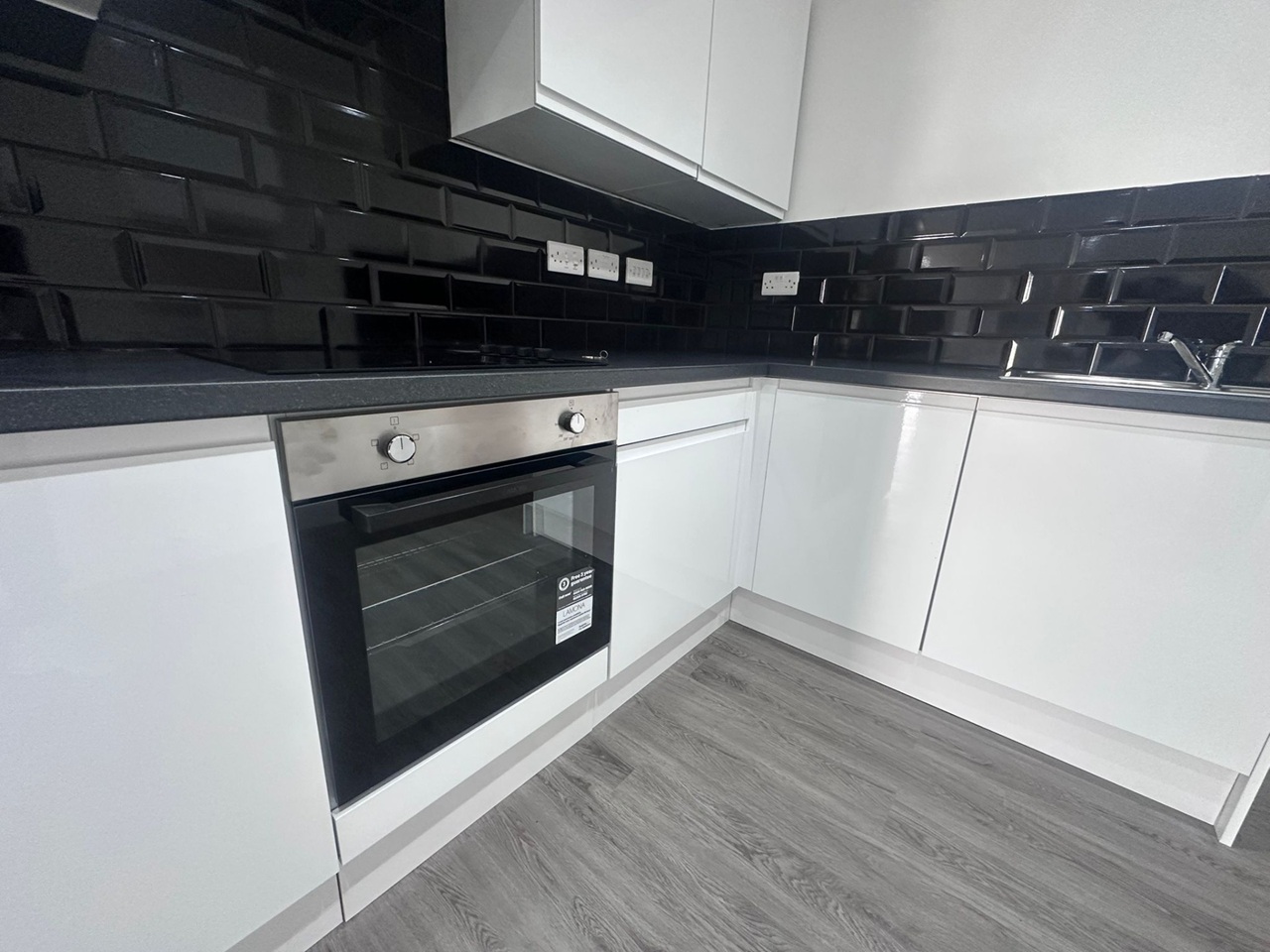 Studio Flat, Shirley Road, SO15 photo 4