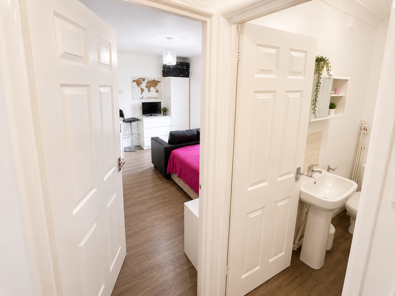 Studio Flat, Bridge Terrace, SO14 photo 2