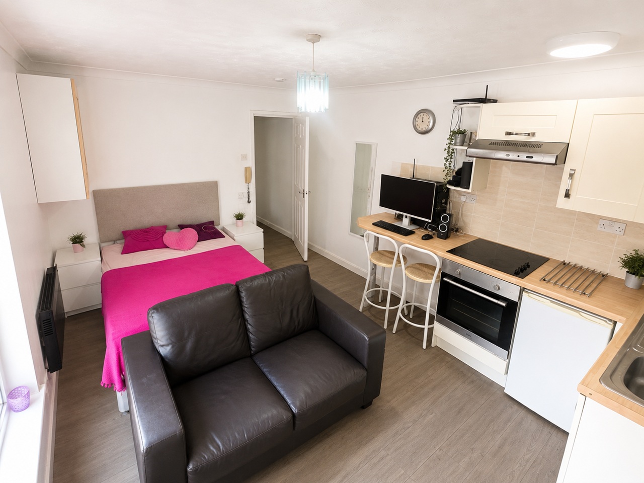 Studio Flat, Bridge Terrace, SO14 photo 5