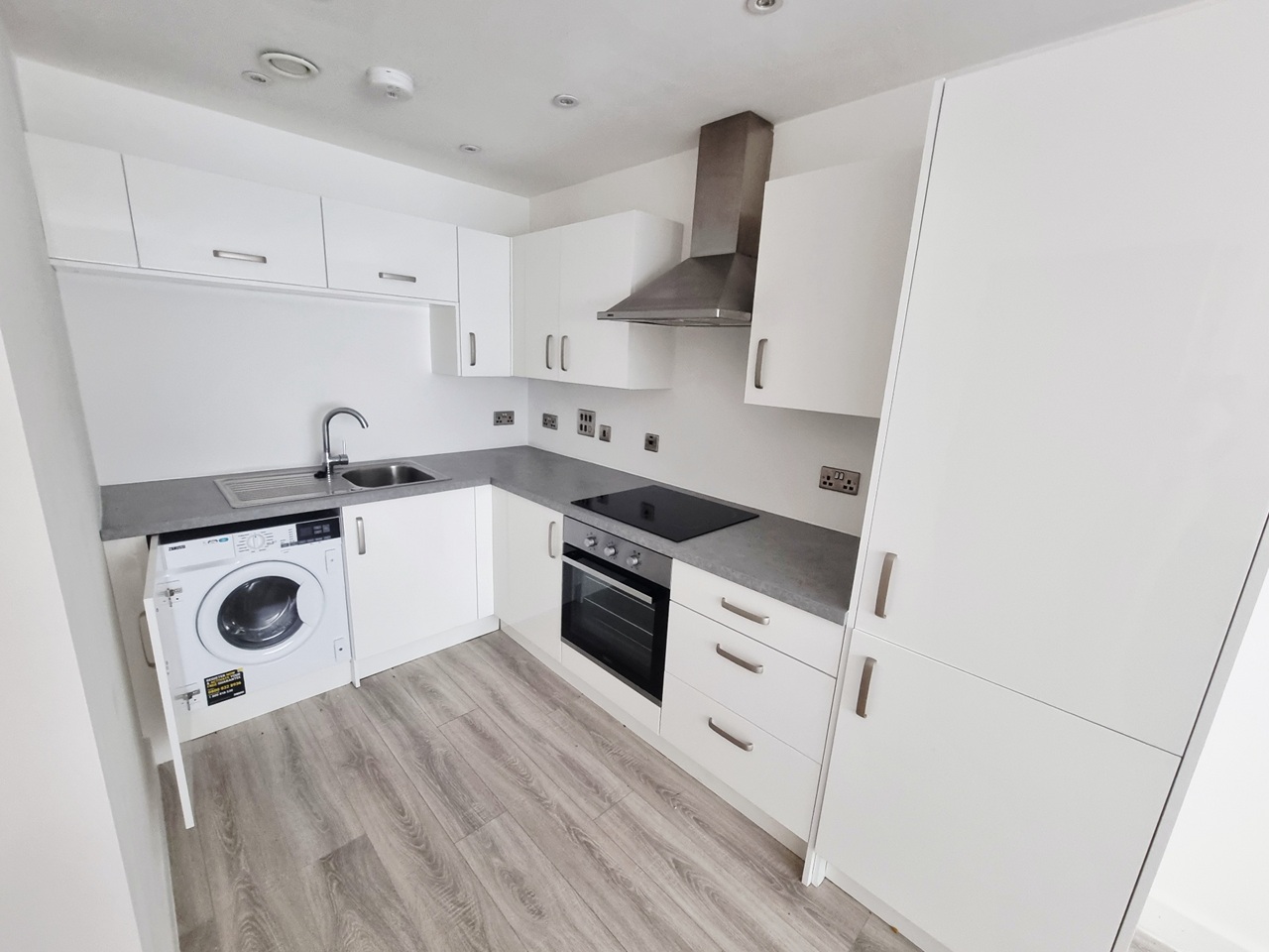 1 Bed Flat, The Silk Works, CV6 photo 4