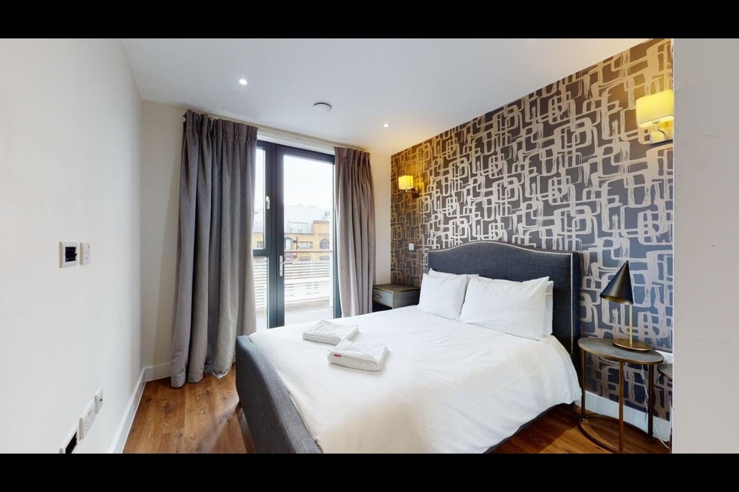 2 Bed Flat, Back Church Lane, E1 photo 3