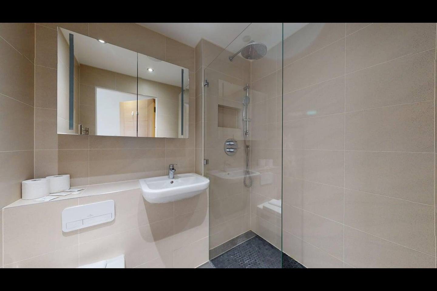 2 Bed Flat, Back Church Lane, E1 photo 4