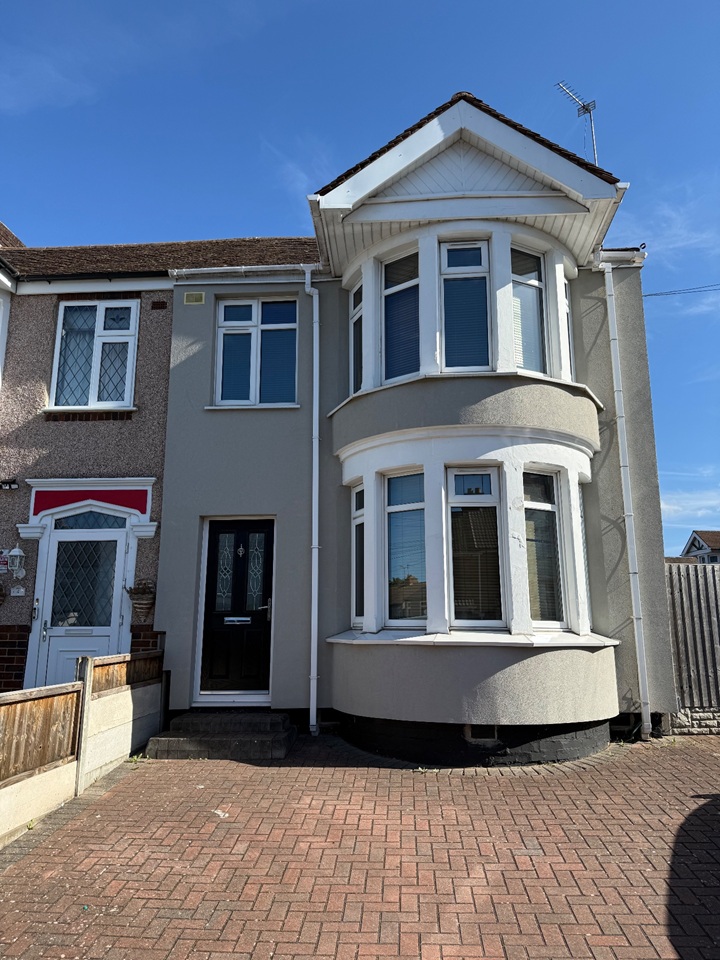 3 Bed Semi-Detached House, Grangemouth Road, CV6