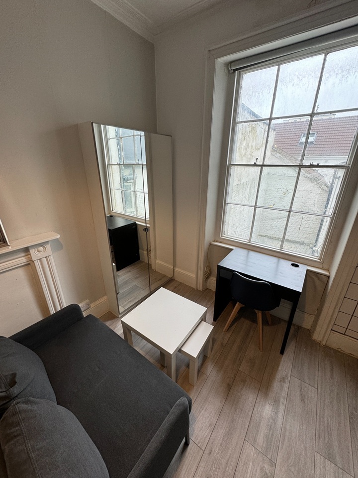 Studio Flat, Norfolk Square, BN1 photo 3