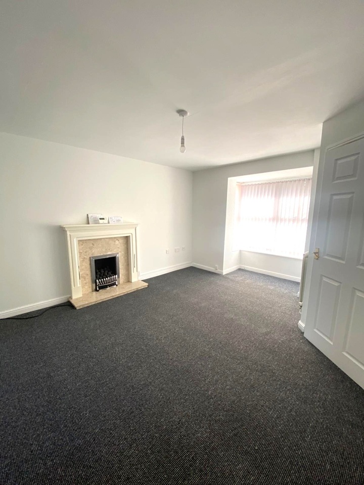 3 Bed Detached House, Warrender Drive, CH43 photo 3