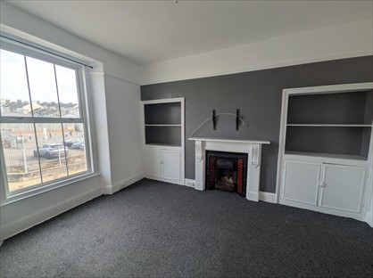 2 Bed Flat, Charlotte St, PL2