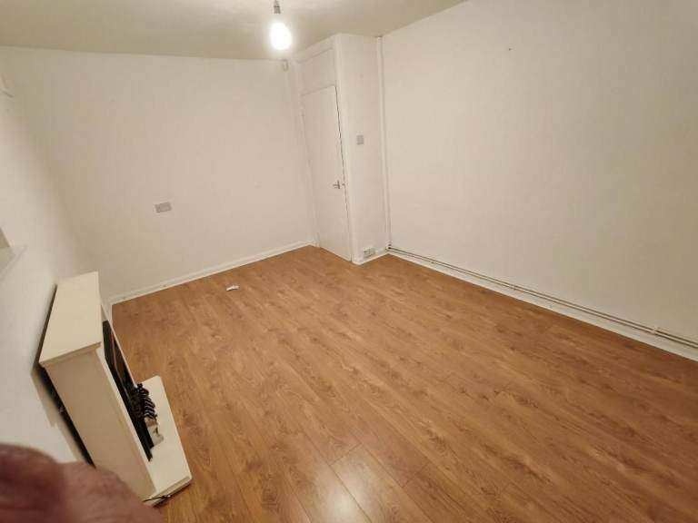 1 Bed Flat, Upton Road, B33 photo 5