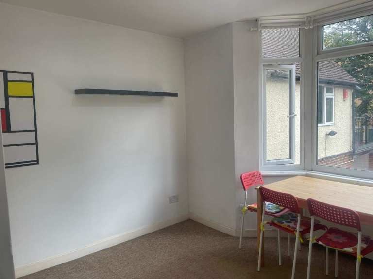 1 Bed Flat, Derby Road, NG7