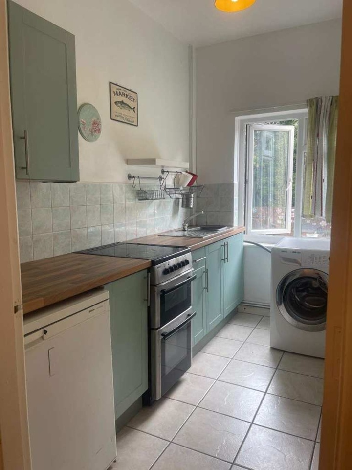 1 Bed Flat, Derby Road, NG7 photo 4