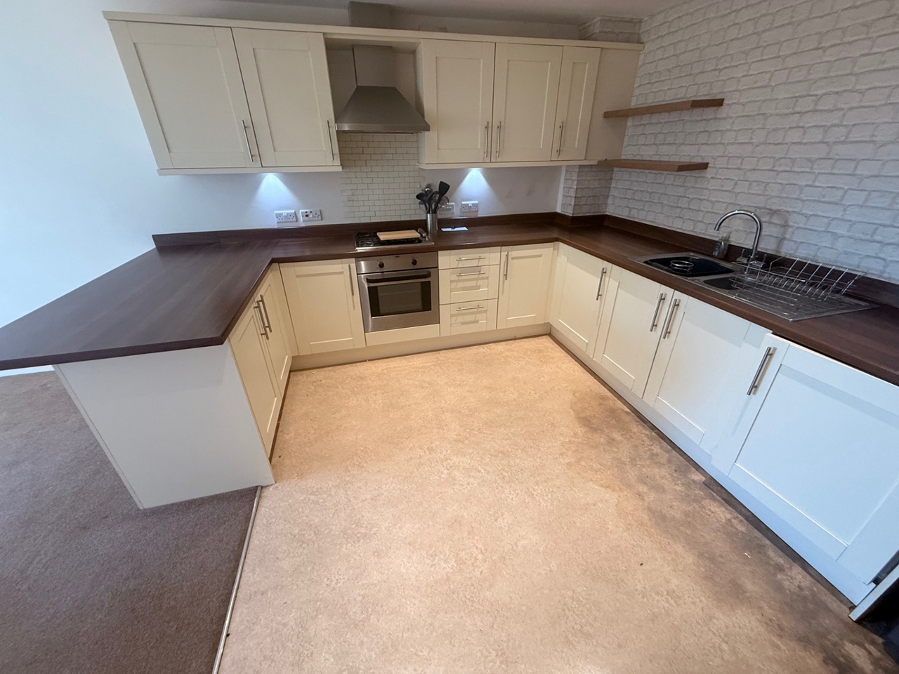2 Bed Flat, Trafford Apartments, S61 photo 5