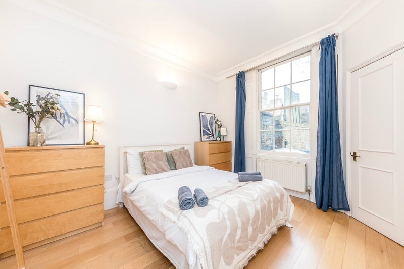 1 Bed Flat, Danbury Street, N1 photo 5