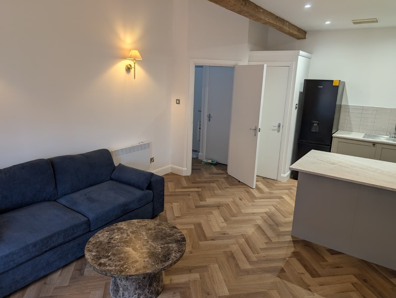 1 Bed Flat, Eastgate, LS2 photo 3