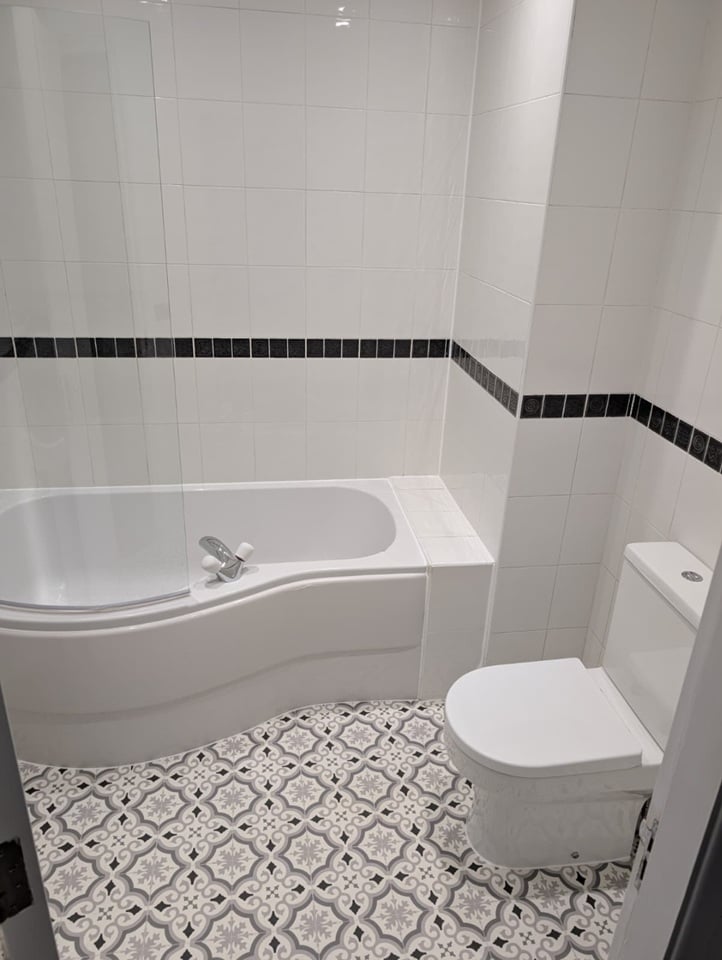 1 Bed Flat, Eastgate, LS2 photo 2