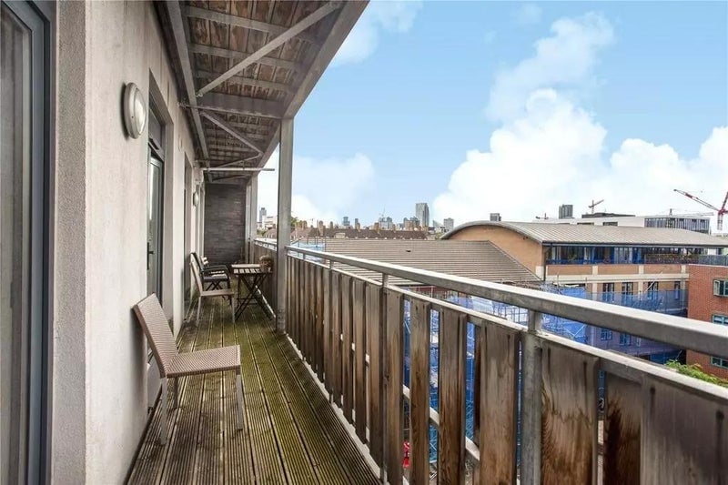 Room in a Shared Flat, Baltic Place, N1