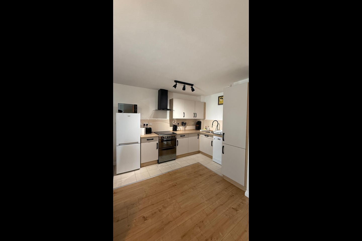2 Bed Flat, Homerton House, CB2 photo 4