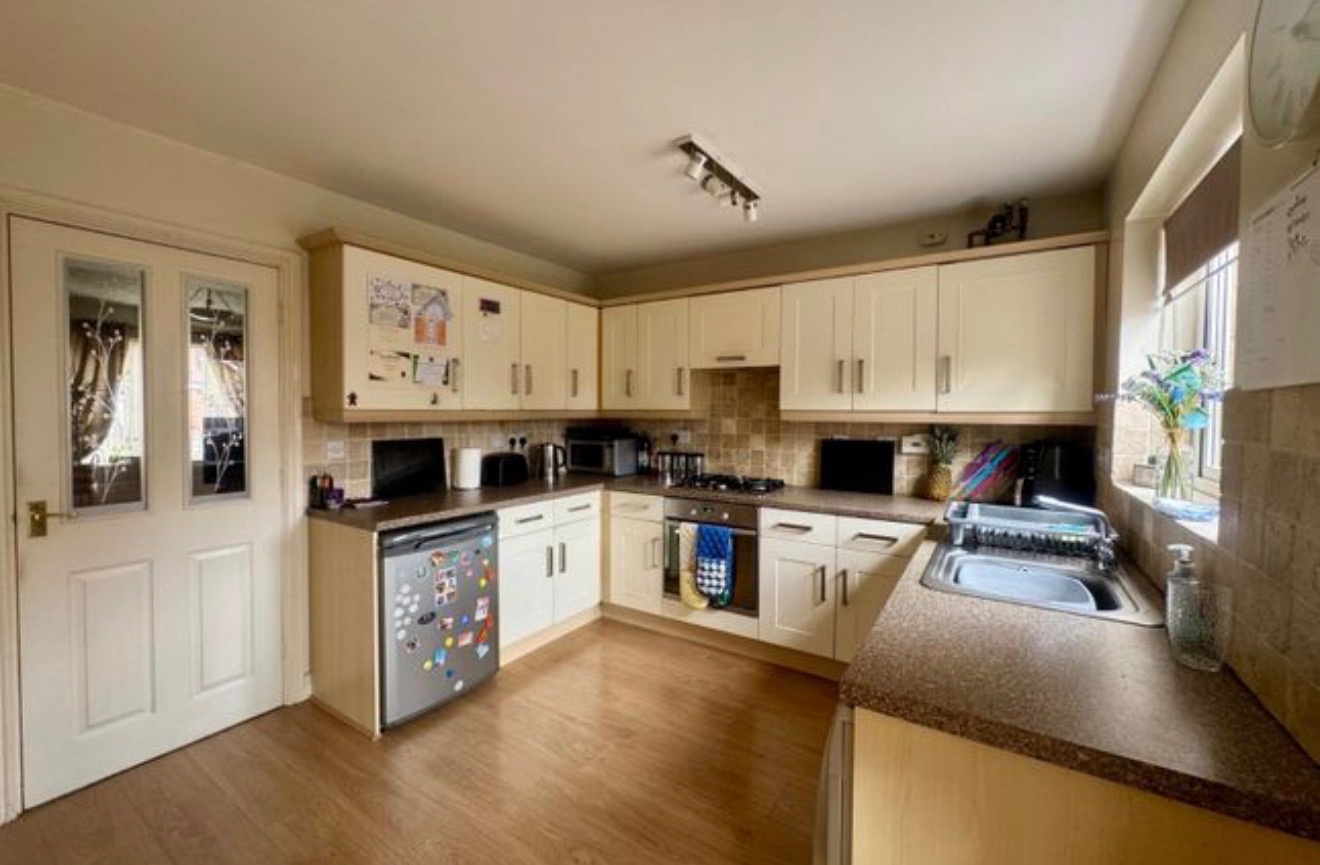 3 Bed Detached House, Marshbrook Road, B24 photo 4