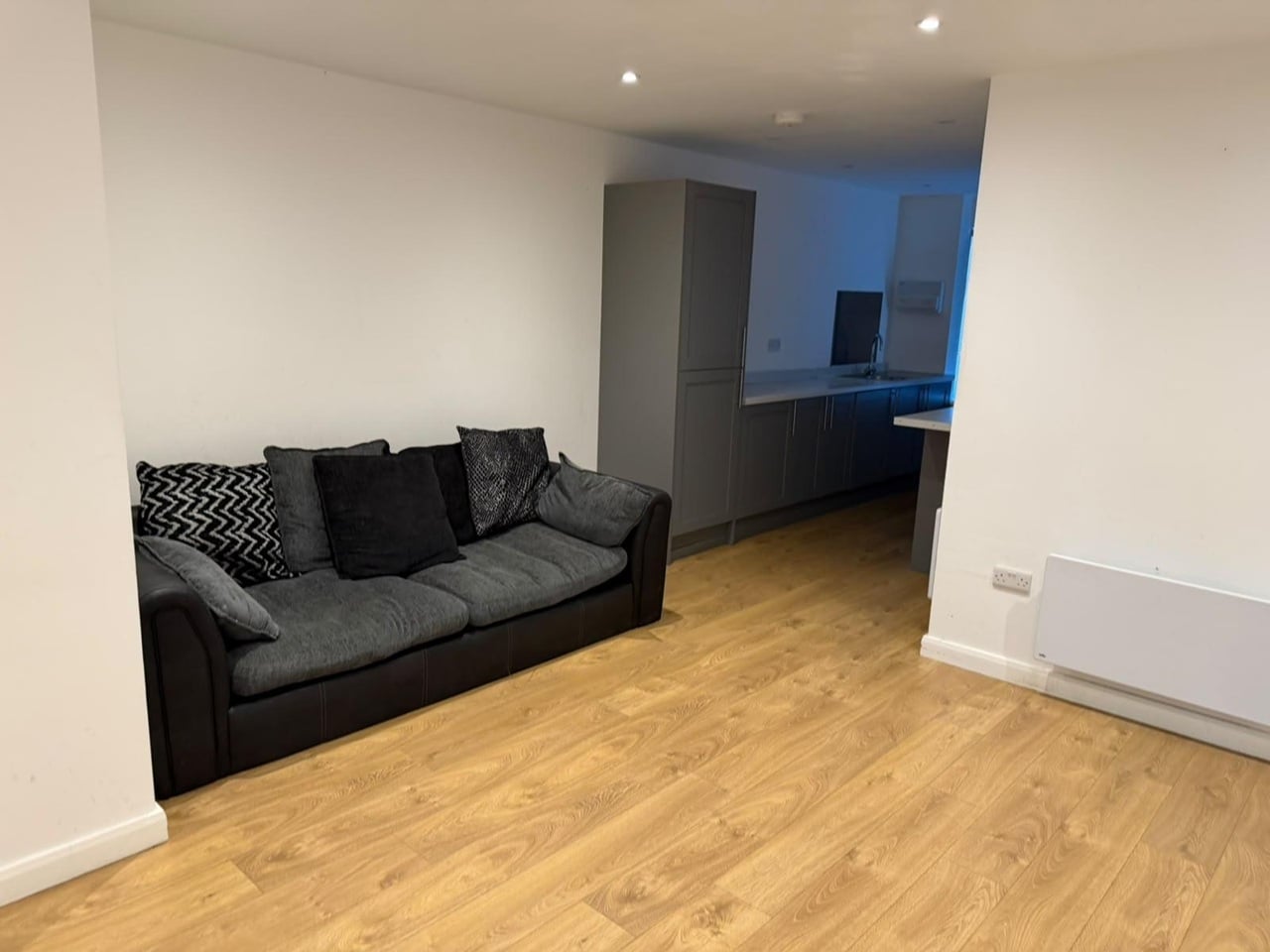 2 Bed Flat, East St, BS3 photo 5