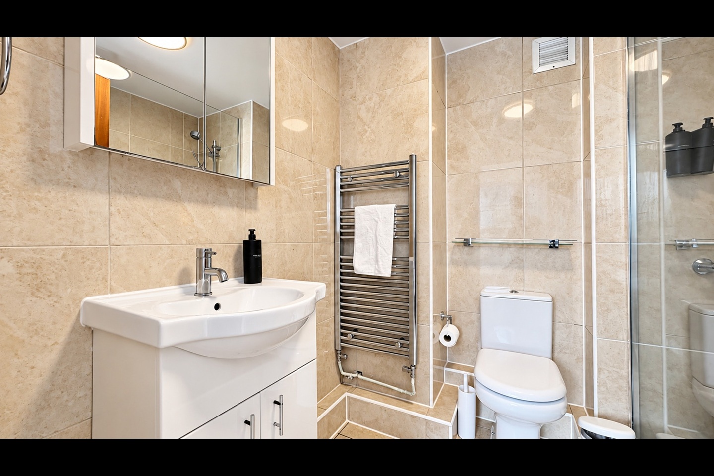 2 Bed Flat, Queensborough Terrace, W2 photo 4