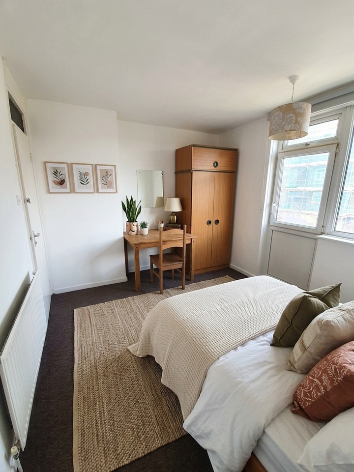 Room in a Shared Flat, Guildford Road, SW8