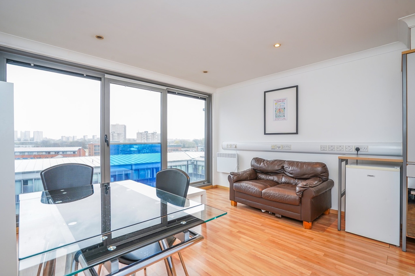 Studio Flat, Regent Street, LS2