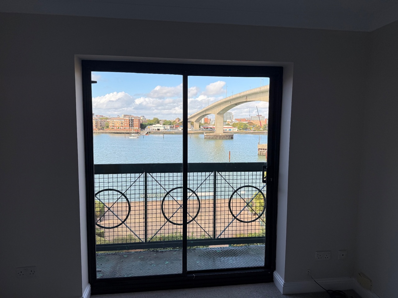2 Bed Flat, Spitfire Court, SO19 photo 5